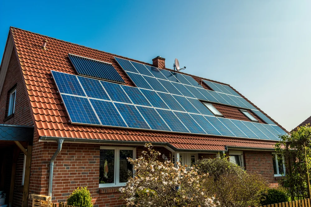 ألواح الطاقة الشمسية للمنازل